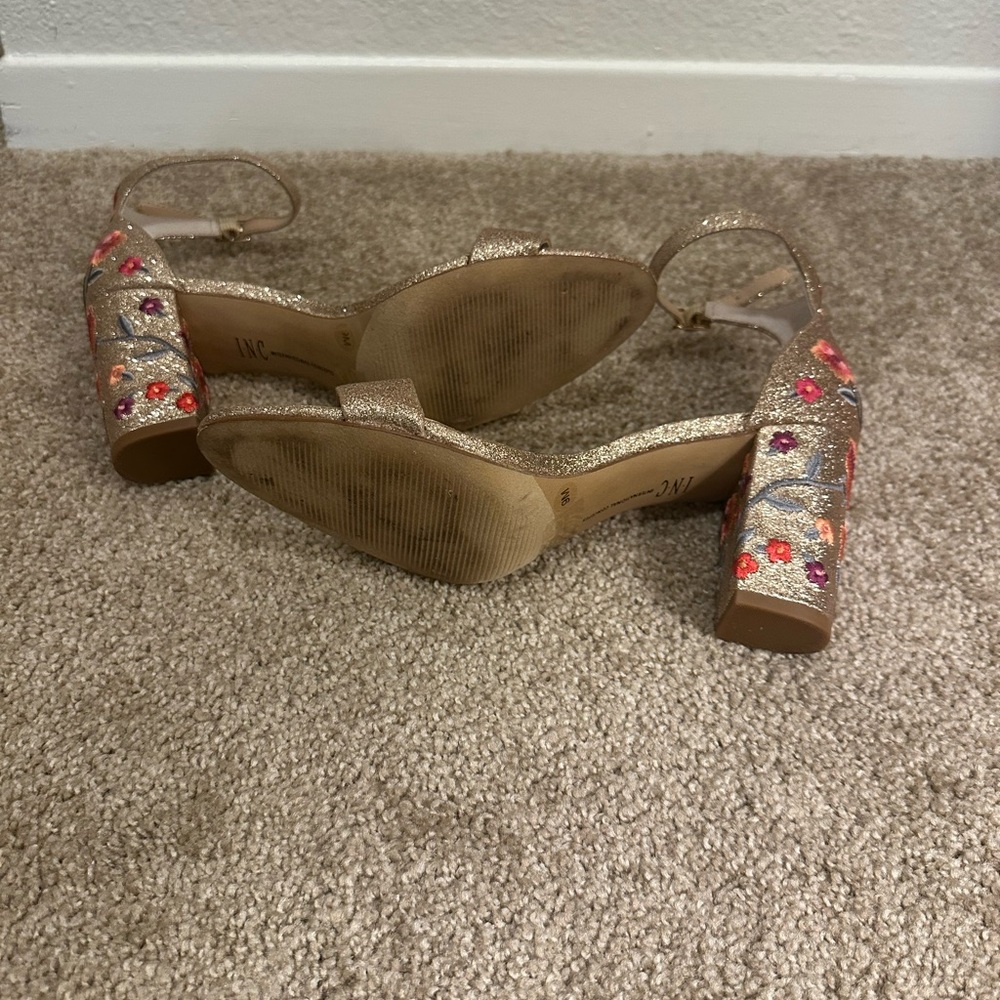 INC International Concepts Gold Floral Heels - Picture 7 of 9